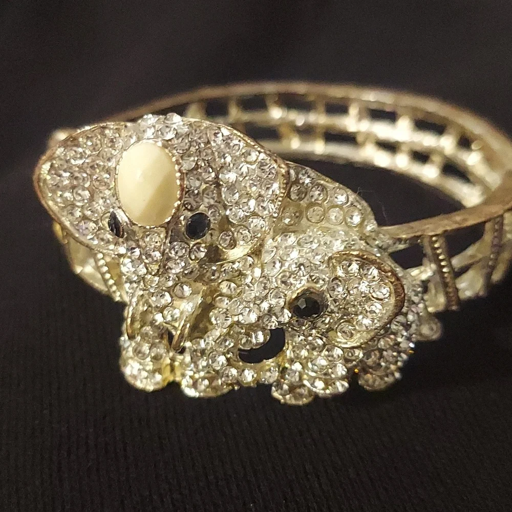 NATASHA Elephant Hinged Bracelet - Picture 6 of 6